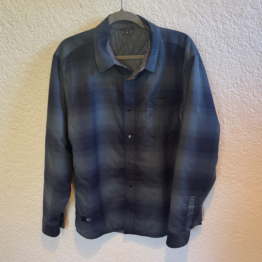 Men's Plaid Button-Up Shirt Jacket in Blue and Gray